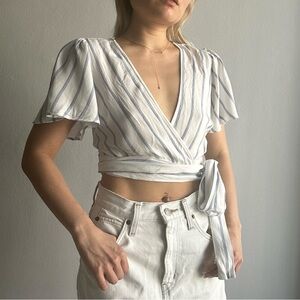 Forever 21 V Neck Flutter Short Sleeves Tie Waist Wrap Crop Top in White & Blue